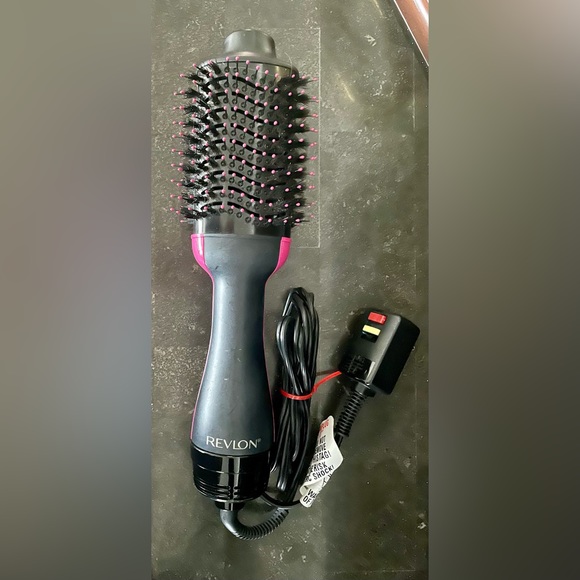 Revlon Other - 💋Revlon OneStep Volumizer Original Blow Dryer Brush💋